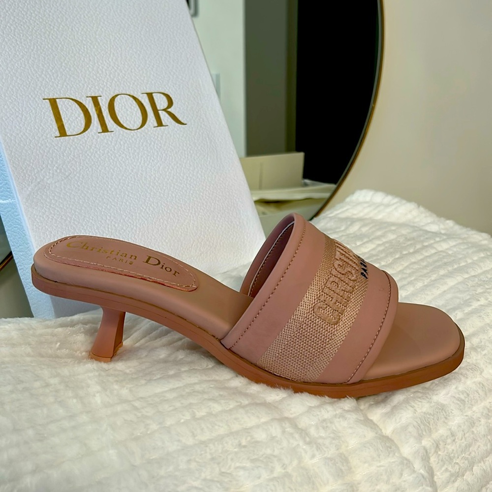 Dior soft New never used slides w heel. Dust bag included, comfortable size 39